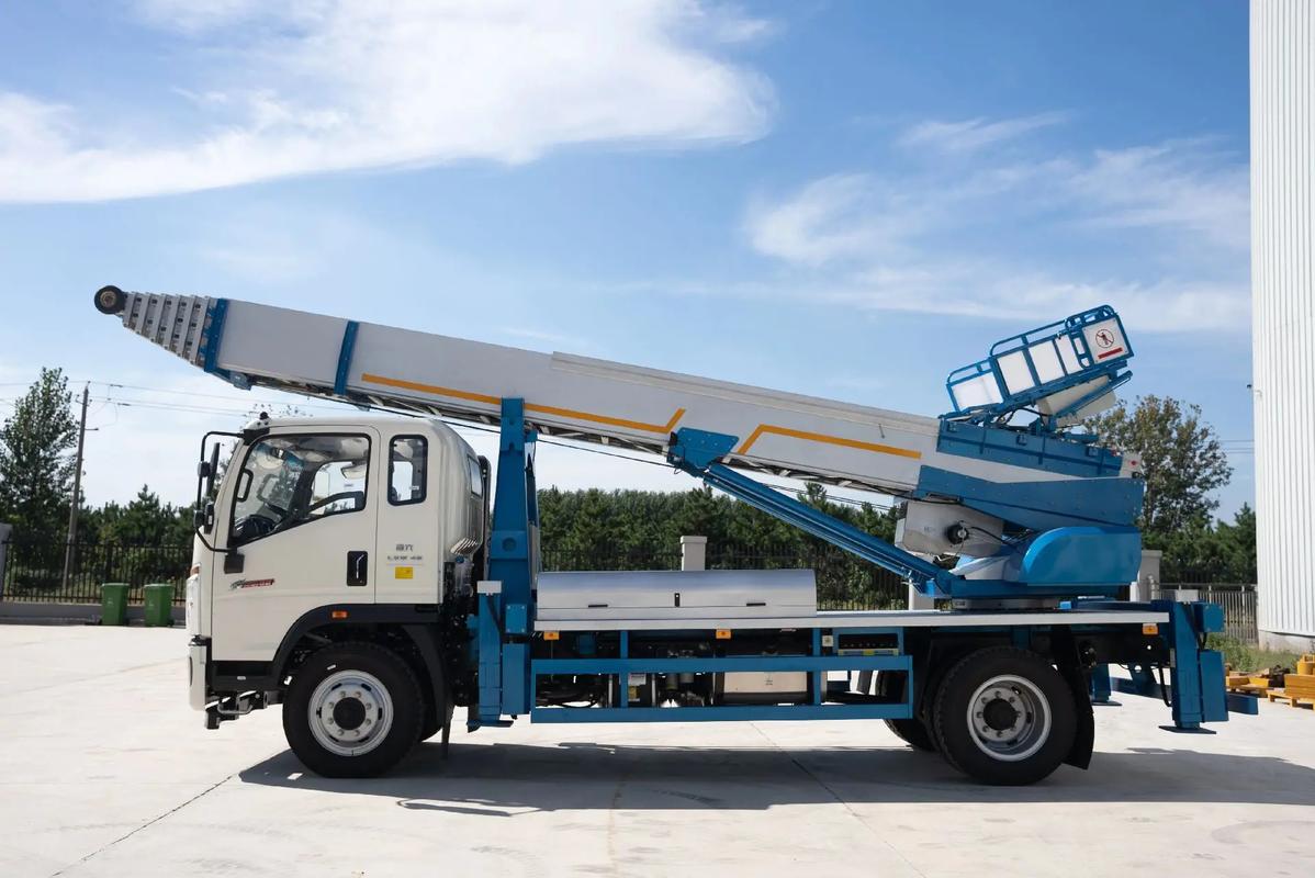 青县云梯上料车租赁费用