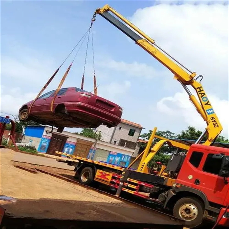 青县吊车吊汽车的正确方法